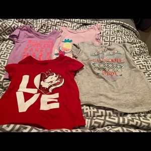 Lot 4 toddler tshirts size 3T